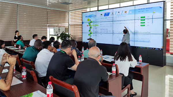 托普云農(nóng)向FAO與多國(guó)官員推介中國(guó)數(shù)字農(nóng)業(yè)技術(shù)