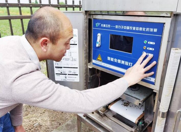 �����x��y���