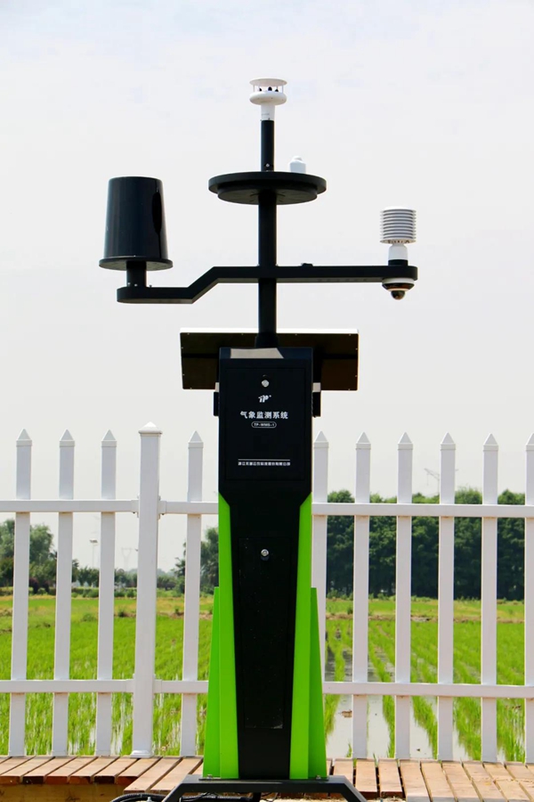 農(nóng)田綜合氣象監(jiān)測站