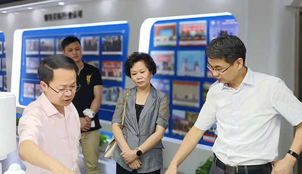 浙江省科技廳副廳長吳卿、臺盟省委會主委陳清莉一行赴托普云農(nóng)調(diào)研考察