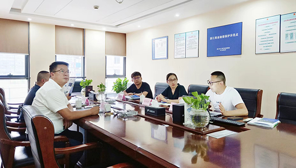 酒泉肅州區(qū)政府黨組成員、副區(qū)長(zhǎng)范志俊蒞臨托普云農(nóng)考察